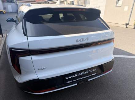 Kia - K4