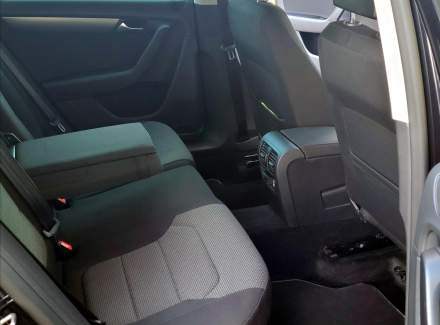 Volkswagen - Passat
