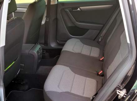 Volkswagen - Passat