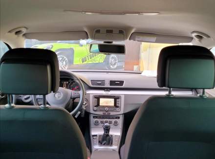 Volkswagen - Passat