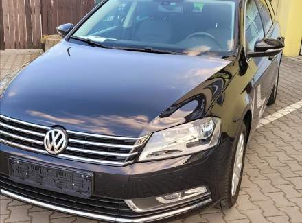 Volkswagen - Passat