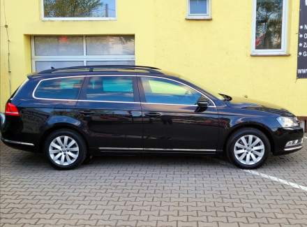 Volkswagen - Passat