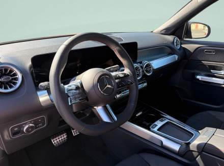 Mercedes-Benz - GLB
