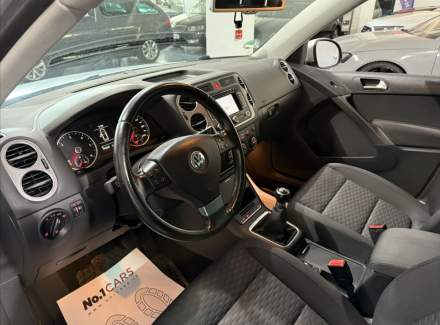 Volkswagen - Tiguan