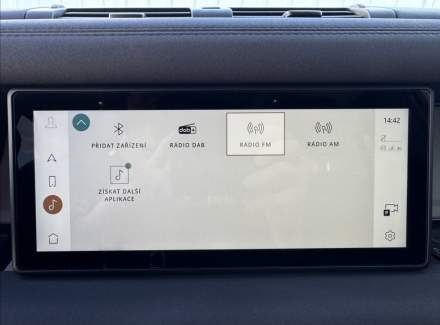 Land Rover - Defender