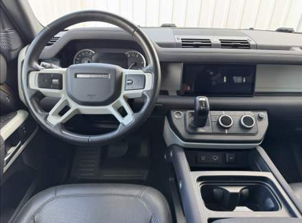 Land Rover - Defender