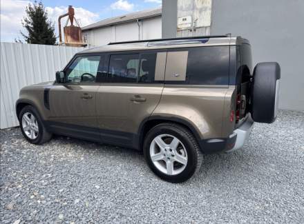 Land Rover - Defender