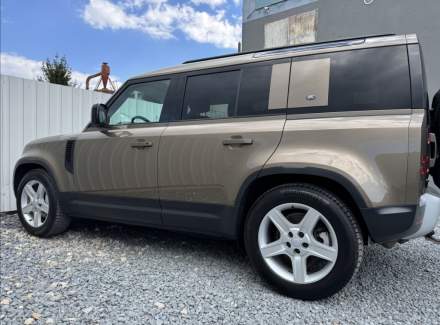 Land Rover - Defender