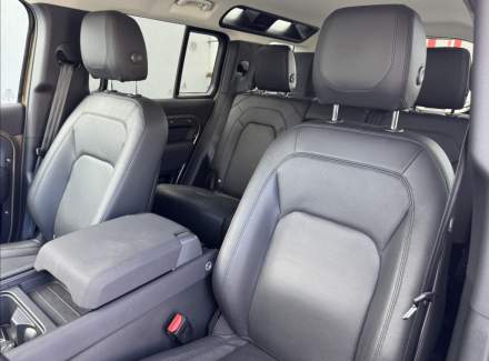 Land Rover - Defender