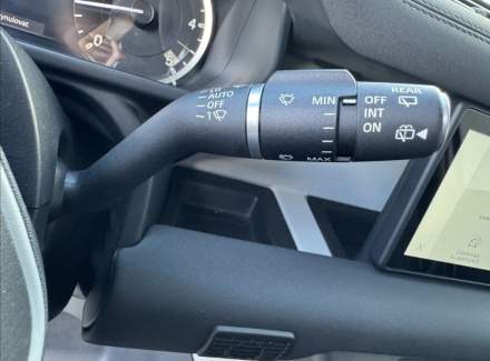 Land Rover - Defender