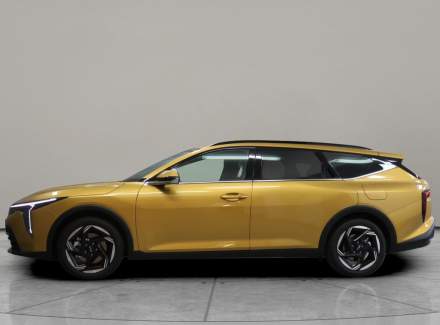 Kia - K4