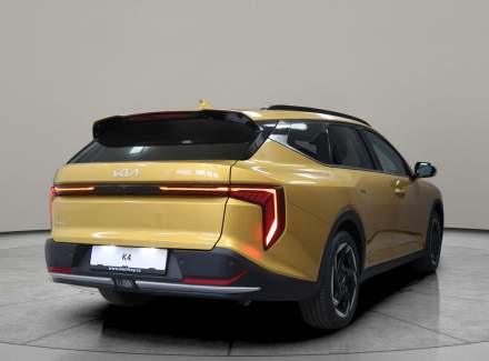 Kia - K4