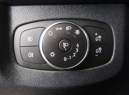 Ford - Tourneo Courier