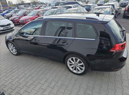 Volkswagen - Golf