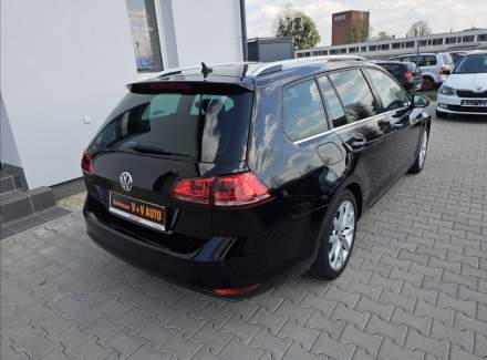 Volkswagen - Golf