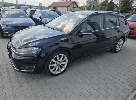 Volkswagen - Golf