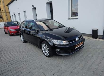 Volkswagen - Golf