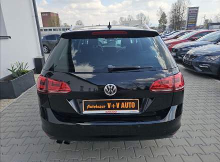 Volkswagen - Golf
