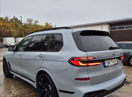BMW - X7