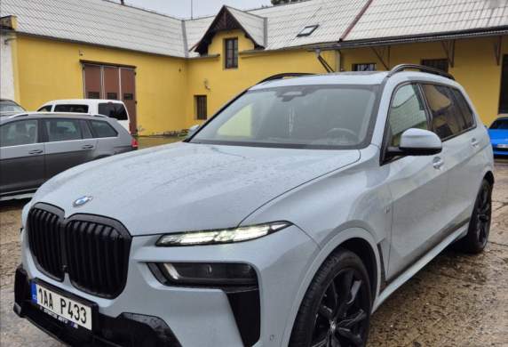 BMW - X7