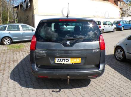 Peugeot - 5008