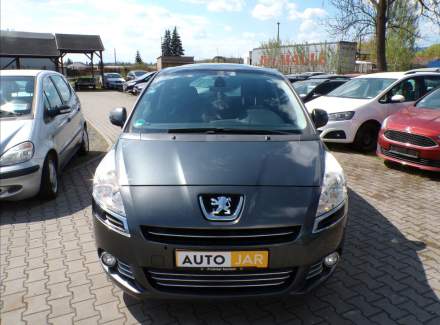 Peugeot - 5008