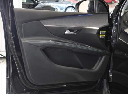 Peugeot - 5008