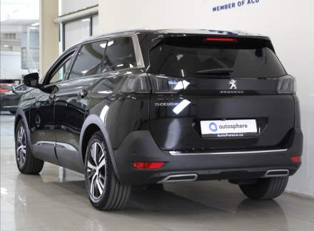Peugeot - 5008
