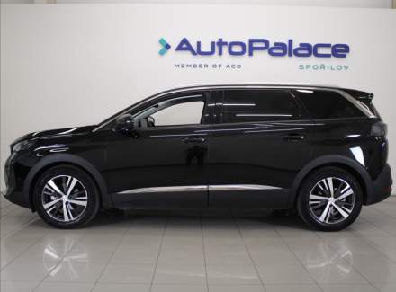 Peugeot - 5008