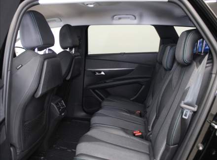 Peugeot - 5008
