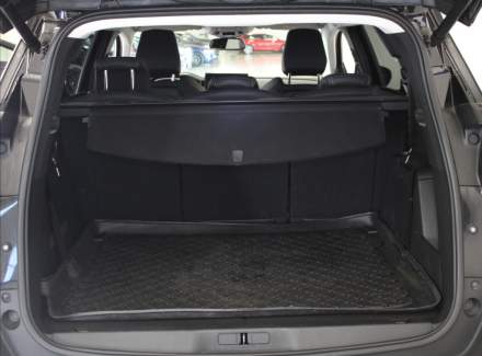 Peugeot - 5008