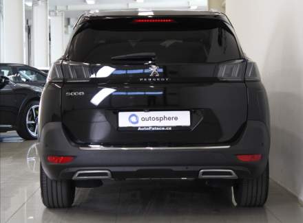 Peugeot - 5008