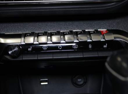 Peugeot - 5008
