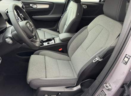 Volvo - XC40