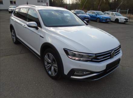 Volkswagen - Passat