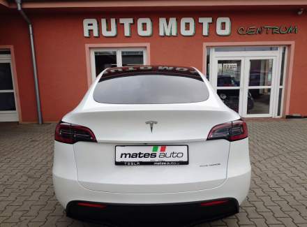 Tesla - Model Y