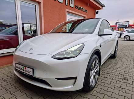 Tesla - Model Y