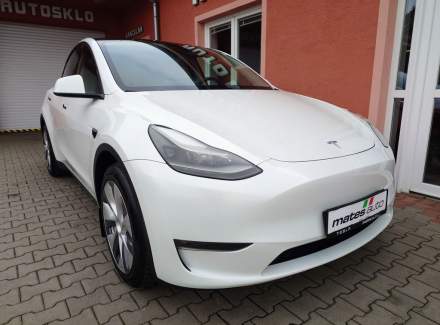 Tesla - Model Y