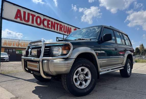 Mitsubishi - Pajero