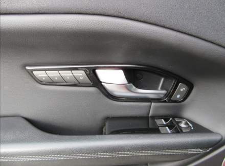 Land Rover - Range Rover Evoque