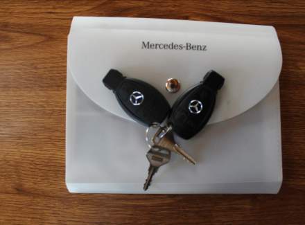 Mercedes-Benz - Vito