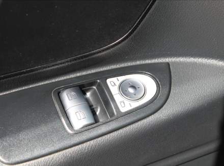 Mercedes-Benz - Vito
