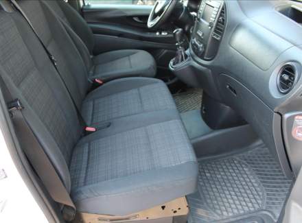 Mercedes-Benz - Vito