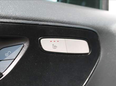 Mercedes-Benz - Vito