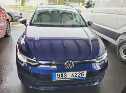 Volkswagen - Golf