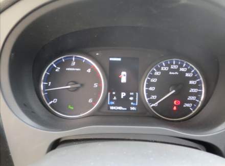 Mitsubishi - Outlander