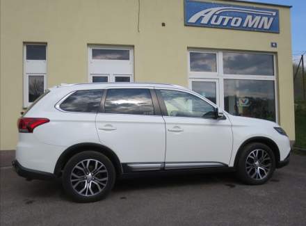 Mitsubishi - Outlander
