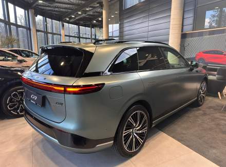 XPENG - G9