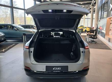 XPENG - G6