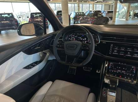Audi - SQ7